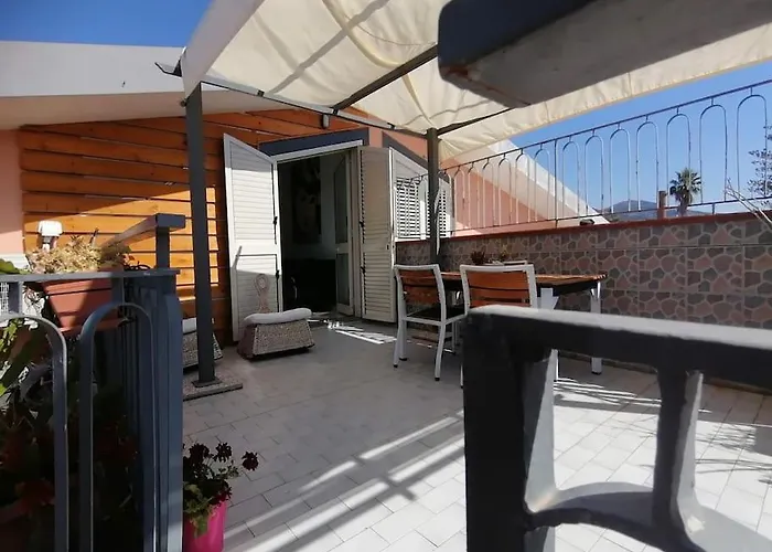 Casa Di Arturo Mansarda * Roccalumera