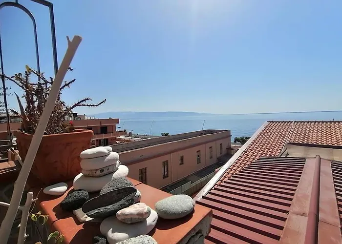 Casa Di Arturo Mansarda Roccalumera